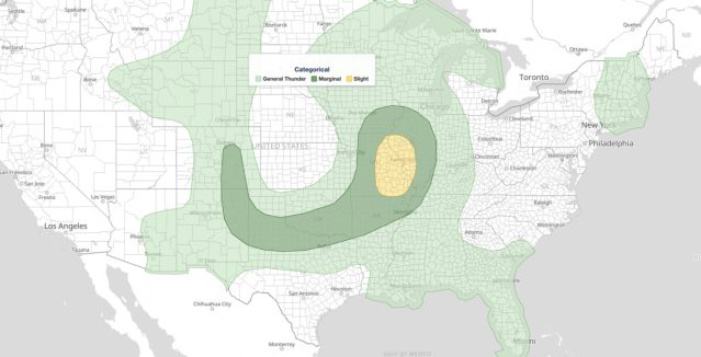 Ozarks severe thunderstorms Slight Risk area on the NOAA Storm Prediction Center Day 1 categorical outlook map for July 31, 2026
