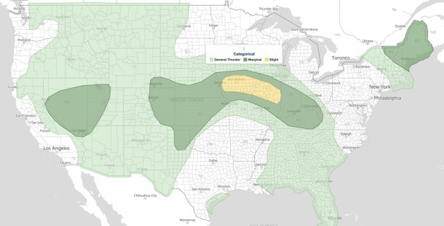 Iowa Illinois severe thunderstorms SPC Day 1 categorical risk map for August 13, 2026, showing a Slight Risk from Des Moines across Cedar Rapids, Davenport, Peoria, and Champaign, with a Marginal Risk wrapping from the central Plains into Indiana, Ohio, and Kentucky
